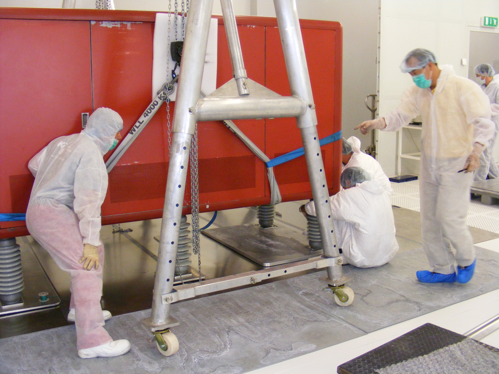 Lab Equipment Move-In into a Cleanroom